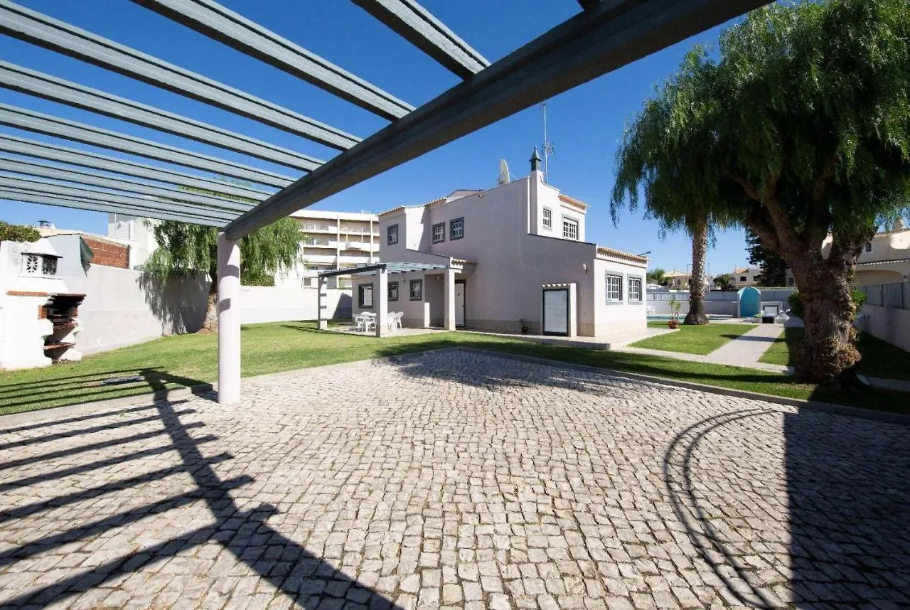 Vivenda Rato Villa Patroves