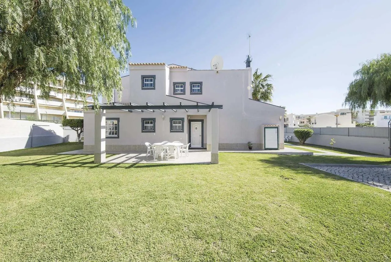 Vivenda Rato Villa Patroves